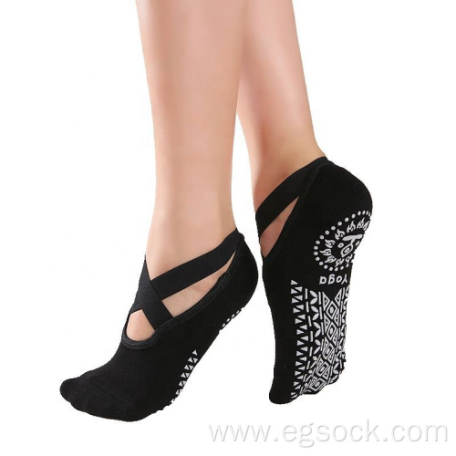 Non slip yoga ankle sock